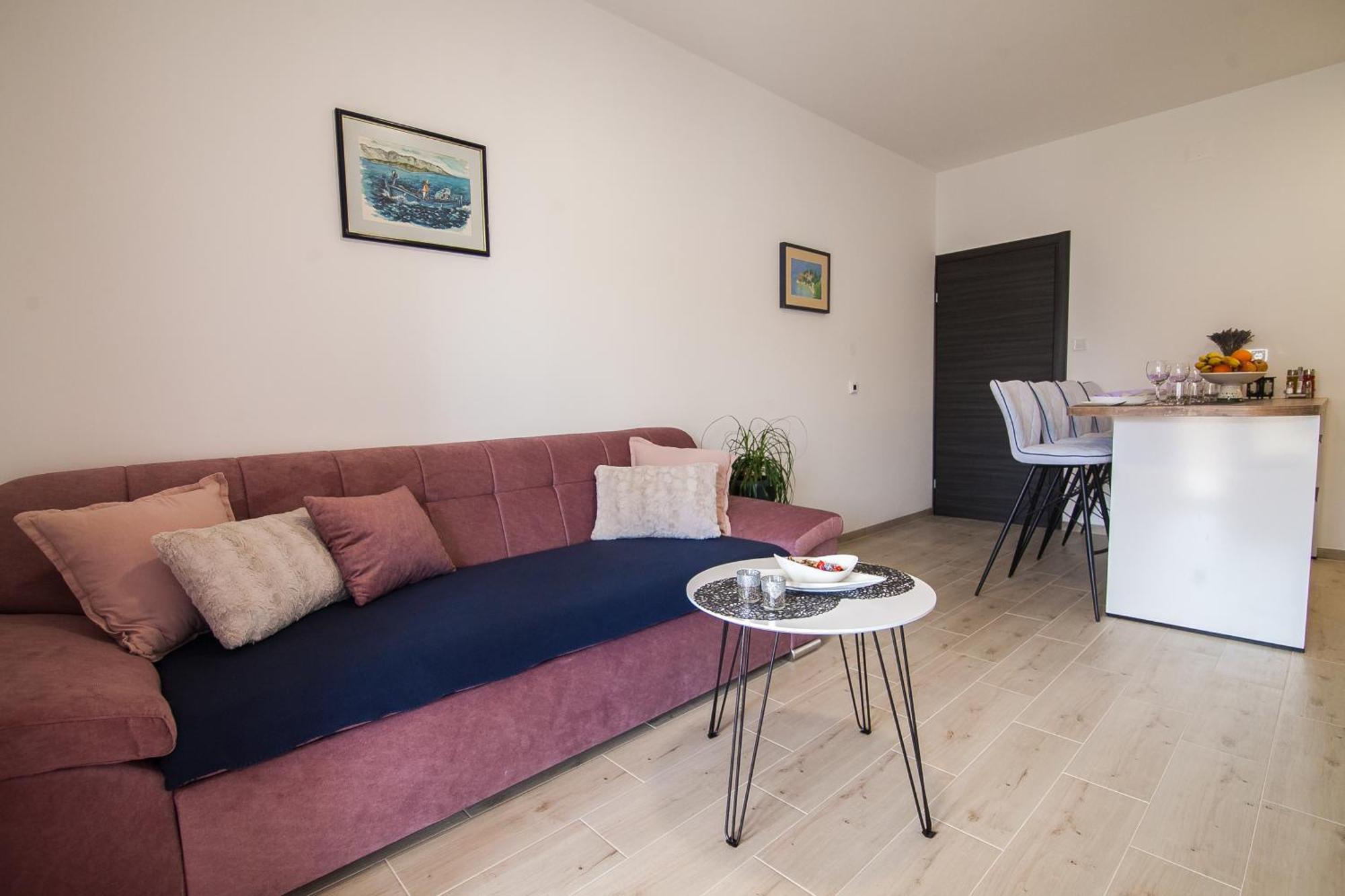 Family Apartments Brach Bol Ngoại thất bức ảnh