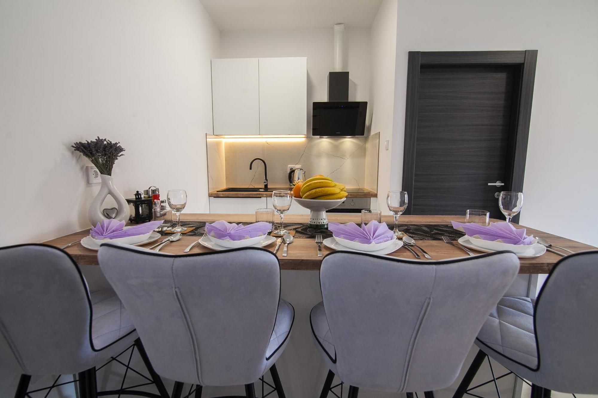 Family Apartments Brach Bol Ngoại thất bức ảnh