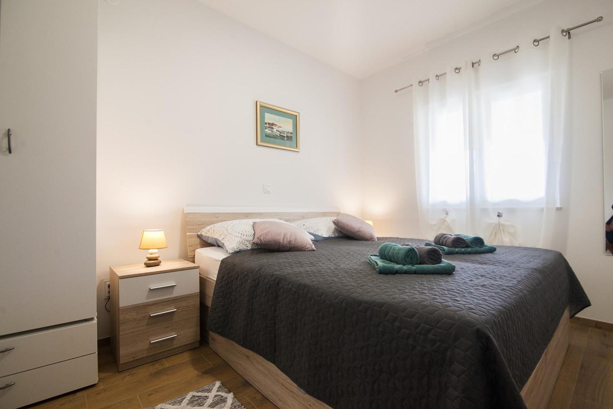 Family Apartments Brach Bol Ngoại thất bức ảnh